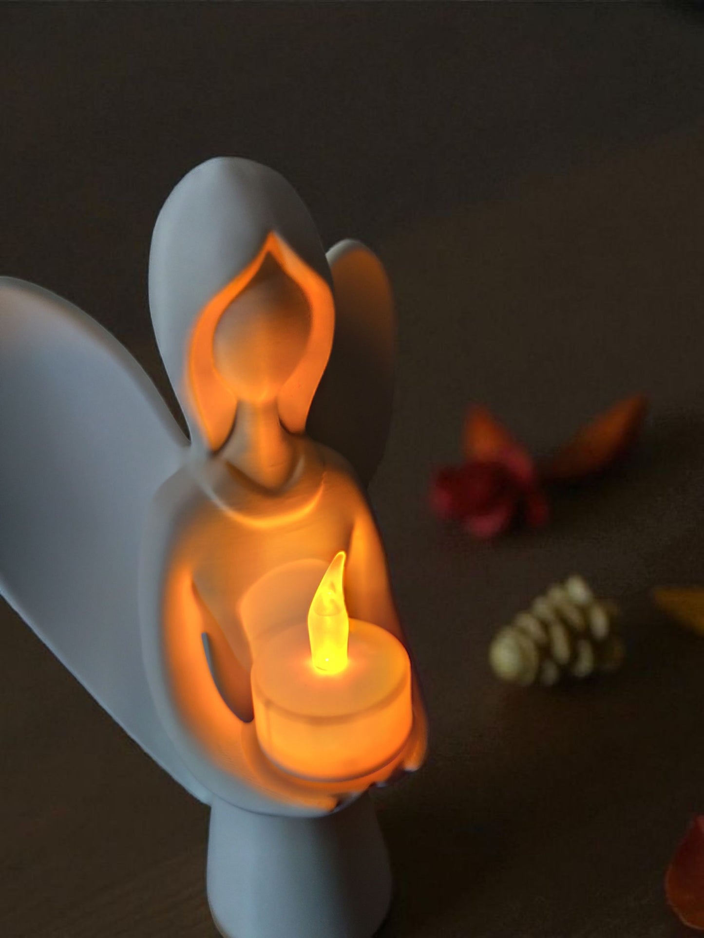Anjo Decorativo com Vela LED – Iluminação Suave e Ambiente Acolhedor ✨🕯️